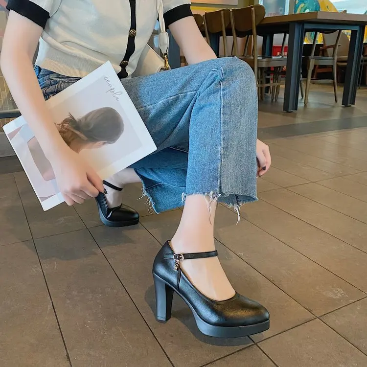 Mujer 2023 Spring New Fashion Buckle Black Women's Shoes PU Leather Waterproof Women's Shoes Sexy Simple High Heels Pumps
Mujer 2023 Spring New Fashion Buckle Black Women's Shoes PU Leather Waterproof Women's Shoes Sexy Simple High Heels Pumps