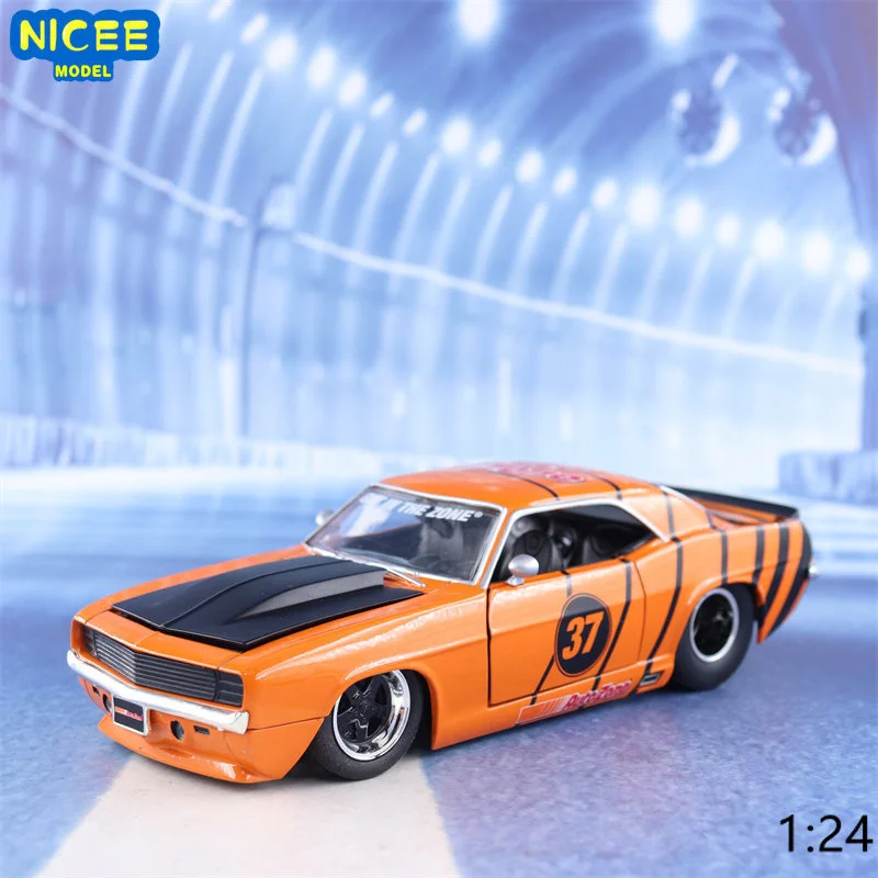 1:24 1969 Chevrolet Camaro Auto Zone 37 muscle sports car High Simulation Diecast Car Metal Alloy Model Car Gift Collection J245
1:24 1969 Chevrolet Camaro Auto Zone 37 muscle sports car High Simulation Diecast Car Metal Alloy Model Car Gift Collection J245