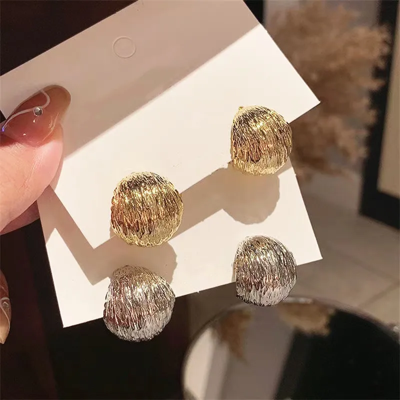 S925 needle Modern Jewelry Metal Earrings Popular Design Vintage Temperament Texture Drop Earrings For Women Party Gifts
S925 needle Modern Jewelry Metal Earrings Popular Design Vintage Temperament Texture Drop Earrings For Women Party Gifts
