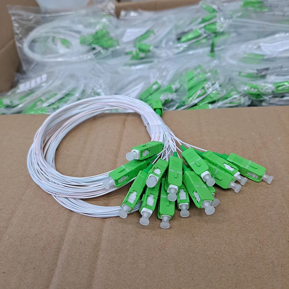 

Hot FTTH PLC Splitter 1X16 SC/APC SC/UPC SM 0.9mm G657A1 1m PVC Fiber Optic Splitter Wholesale EXW Lowest Price