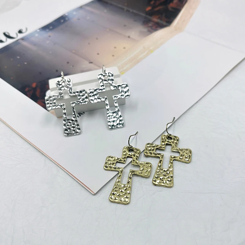 Fashion Simple Cross Pendant Earrings for Girls Statement Earring Vintage 2021 Metal Earing Hanging Women Gift Jewelry G79
Fashion Simple Cross Pendant Earrings for Girls Statement Earring Vintage 2021 Metal Earing Hanging Women Gift Jewelry G79