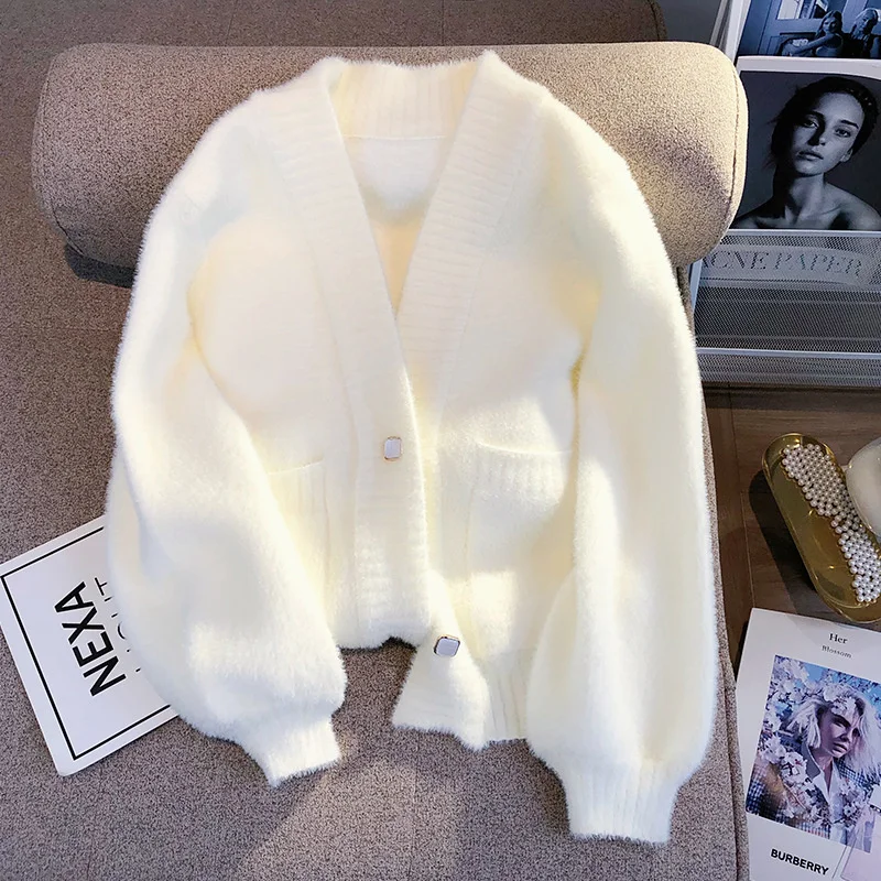 Soft Knitted Sweater Cardigan Coat 2023 New Women Spring Autumn New Warm Comfortable Long Sleeve V-Neck Fashion Top Coat
Soft Knitted Sweater Cardigan Coat 2023 New Women Spring Autumn New Warm Comfortable Long Sleeve V-Neck Fashion Top Coat