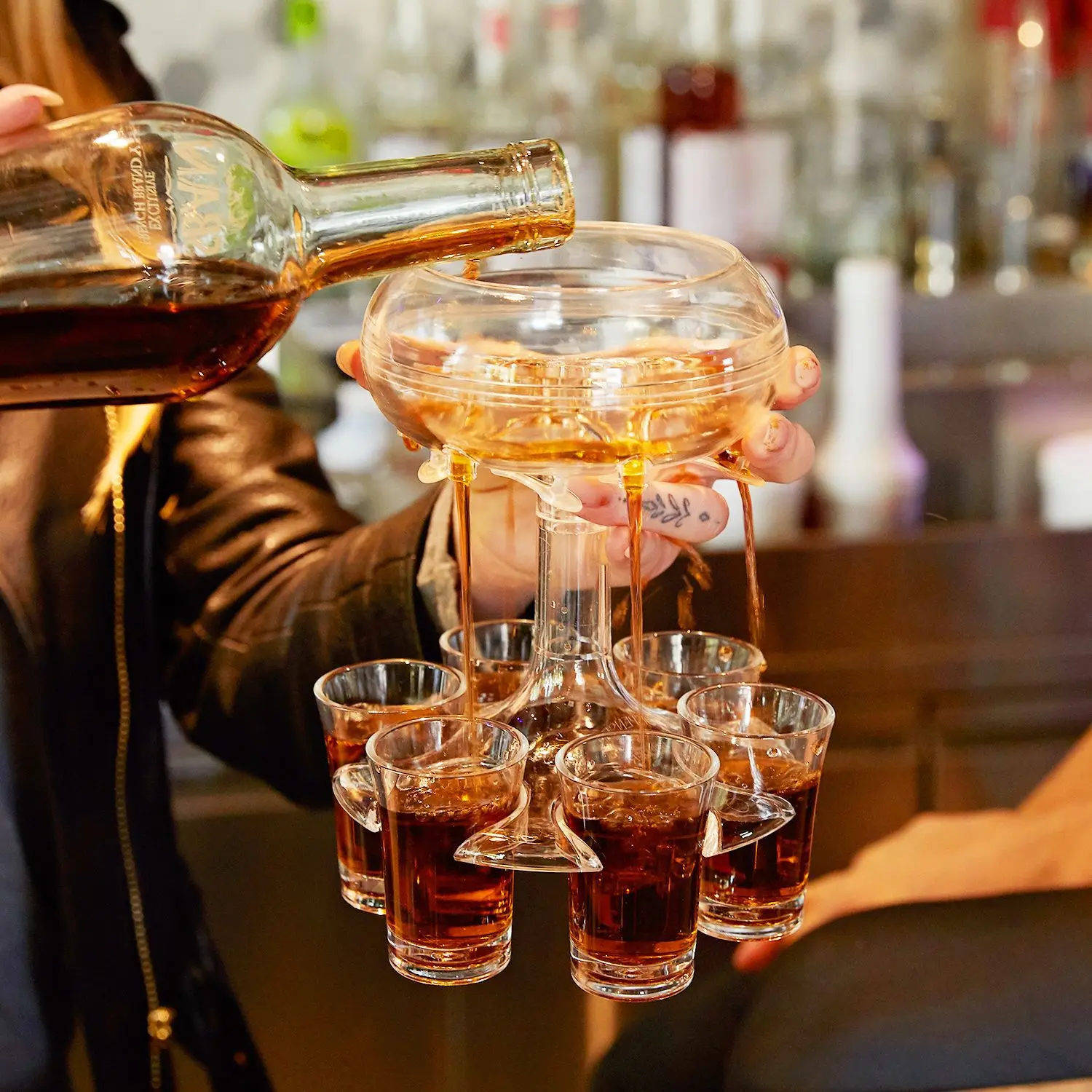 Liquor Dispenser 6 Shot Wine Glass Whisky Beer Dispenser Holder Stand Drinking Games Tools for Christmas Home Party Bar Acrylic
Liquor Dispenser 6 Shot Wine Glass Whisky Beer Dispenser Holder Stand Drinking Games Tools for Christmas Home Party Bar Acrylic