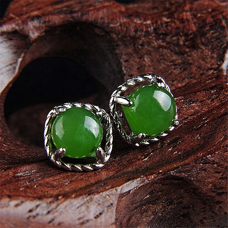 Chinese Natural Green Chalcedony Hand-carved Drop Earrings Fashion Boutique Jewelry Men and Women Earrings Popular Gifts
Chinese Natural Green Chalcedony Hand-carved Drop Earrings Fashion Boutique Jewelry Men and Women Earrings Popular Gifts