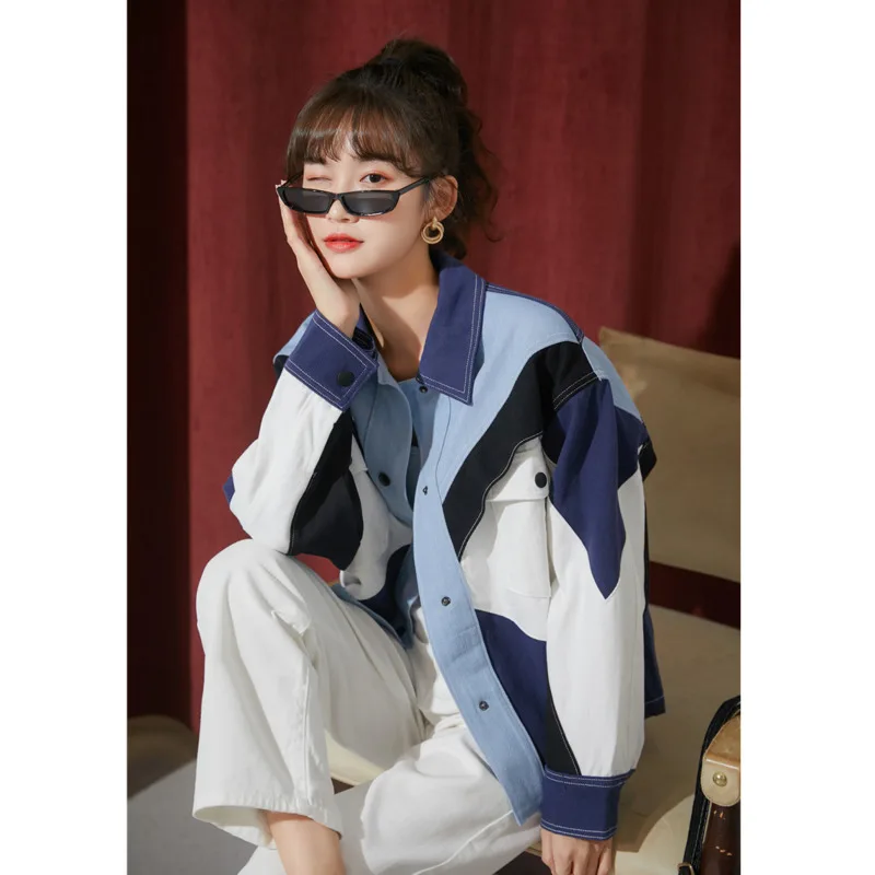 

Модная дизайнерская джинсовая куртка в стиле пэчворк для женщин, осень 2023, уличная одежда, корейский Универсальный джинсовый топ, женский свободный ретро-топ для отдыха