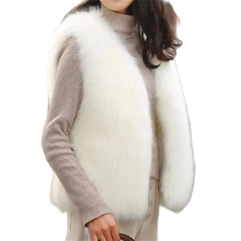 Fur Outerwear Gilet 2022 New Winter Female ImitationFox Fur Vests Coat Winter Warm Waistcoat Fur Vest Jacket Sleeveless Coat
Fur Outerwear Gilet 2022 New Winter Female ImitationFox Fur Vests Coat Winter Warm Waistcoat Fur Vest Jacket Sleeveless Coat
