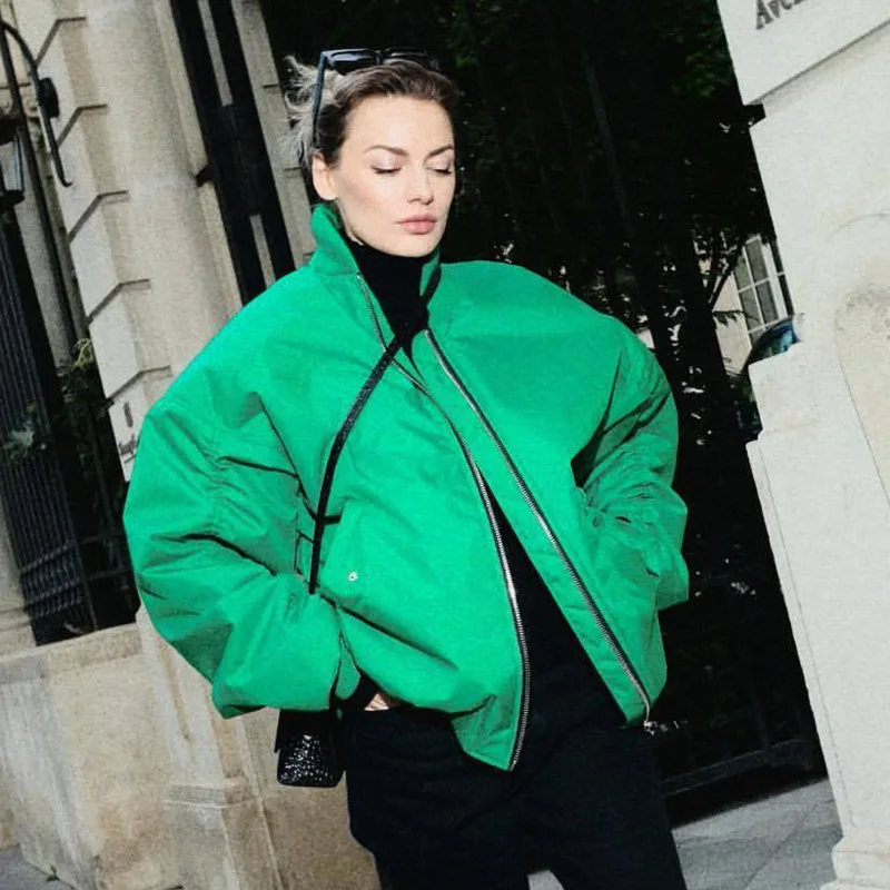 Green Fashion Bomber Jackets For Women 2022 Autumn Winter Pocket Decoration Loose Jacket Oversized Cotton Padded Lady Coats
Green Fashion Bomber Jackets For Women 2022 Autumn Winter Pocket Decoration Loose Jacket Oversized Cotton Padded Lady Coats