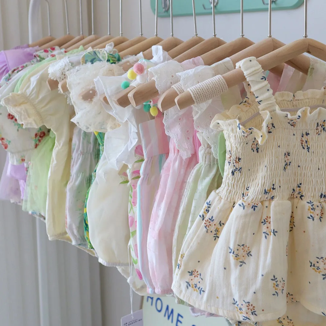 15 Piece Baby Girl Romper Random Print And Design Mix Size 3XS 2XS XS S Free Shipping By Fedex
15 Piece Baby Girl Romper Random Print And Design Mix Size 3XS 2XS XS S Free Shipping By Fedex