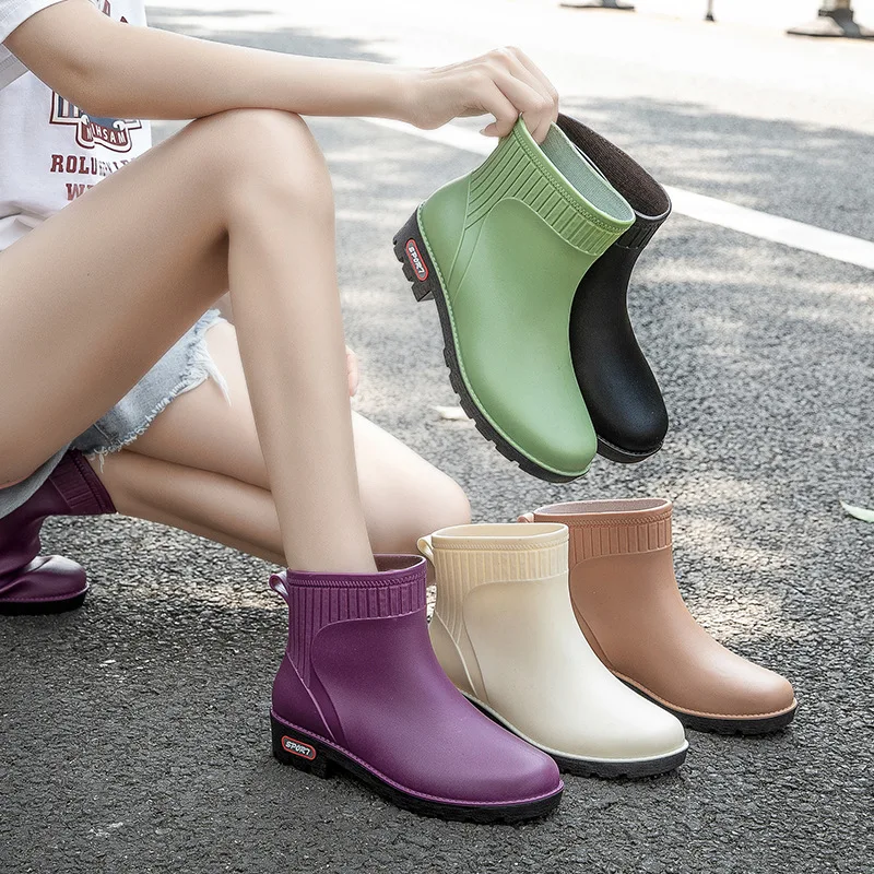 PVC Women Rain Boots Non-slip Plush Warm Winter Rain Shoes Women Rubber Ankle Boots For Women Waterproof Work Casual Rainboots
PVC Women Rain Boots Non-slip Plush Warm Winter Rain Shoes Women Rubber Ankle Boots For Women Waterproof Work Casual Rainboots
