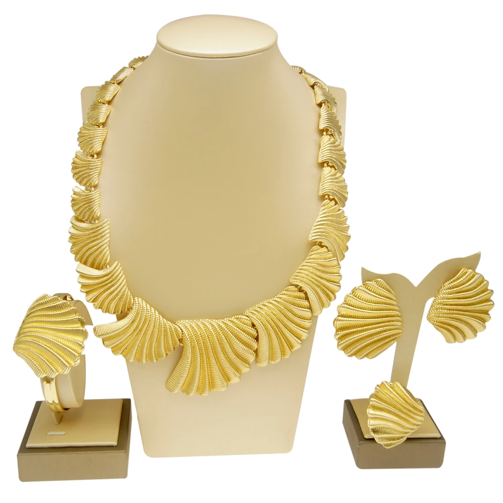 Dubai Gold Plated Jewelry Set Ladies Necklace Shell Shape Bracelet Italian Design Simple Style Wedding Gift Trend H00178
Dubai Gold Plated Jewelry Set Ladies Necklace Shell Shape Bracelet Italian Design Simple Style Wedding Gift Trend H00178