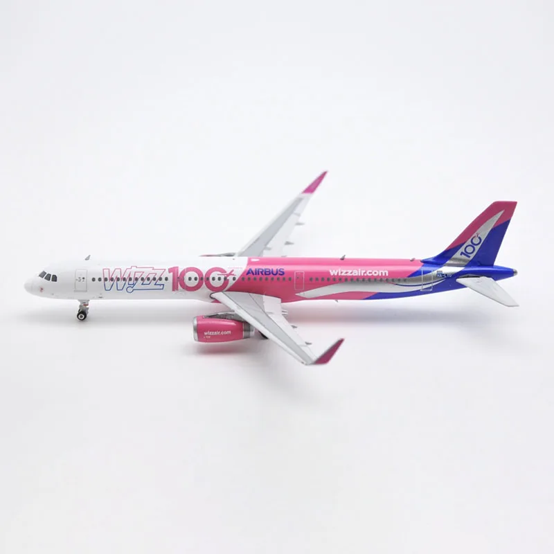 Wizair A321 Airliner из сплава и пластика, модель 1:400, коллекционная игрушка под давлением, подарок
Wizair A321 Airliner из сплава и пластика, модель 1:400, коллекционная игрушка под давлением, подарок