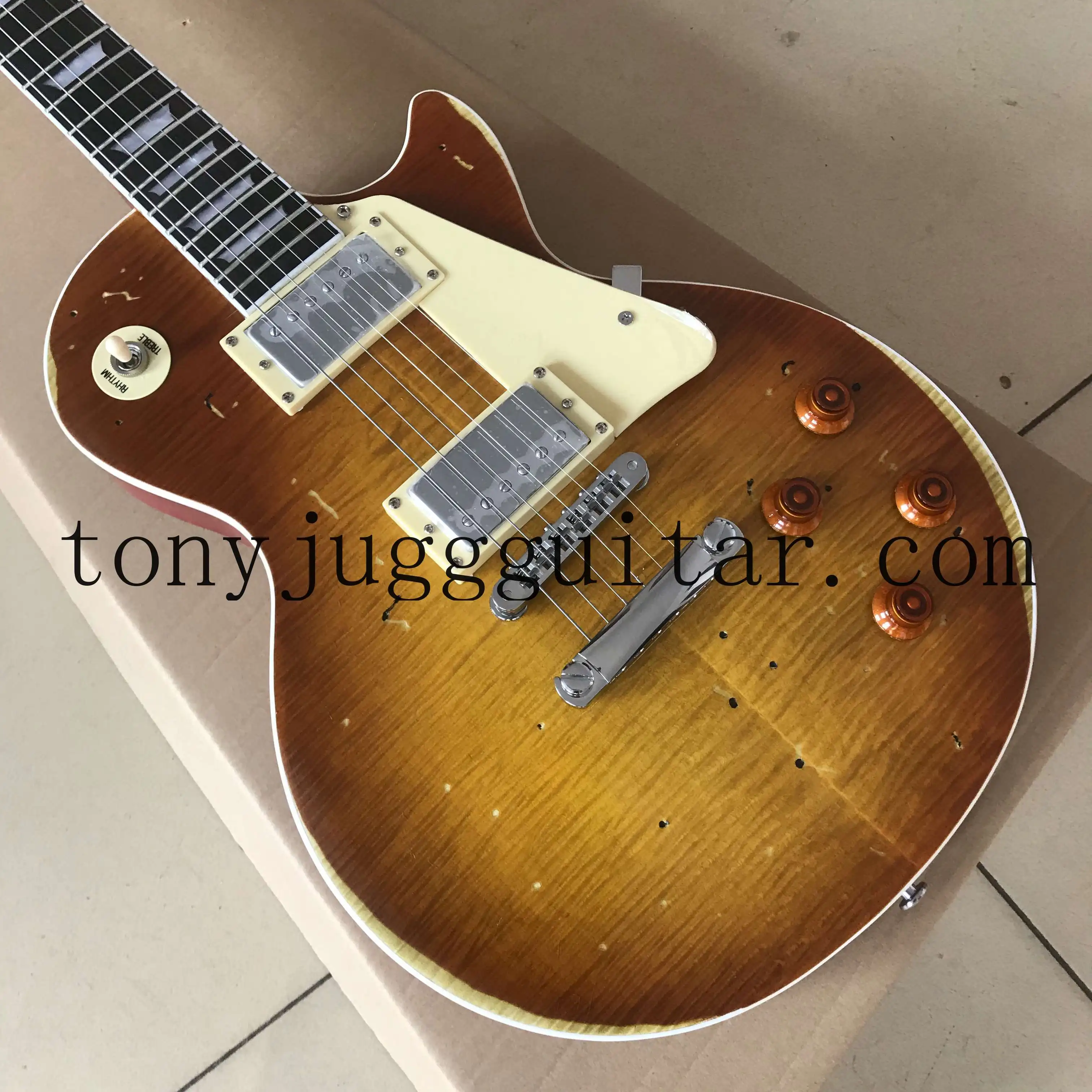 Rhxflame 1959 Minnesota Burst Relic 5A Flame Maple Guitar Tune O Matic Little Pin Bridge, One PC Neck No Scarf Joint
Rhxflame 1959 Minnesota Burst Relic 5A Flame Maple Guitar Tune O Matic Little Pin Bridge, One PC Neck No Scarf Joint