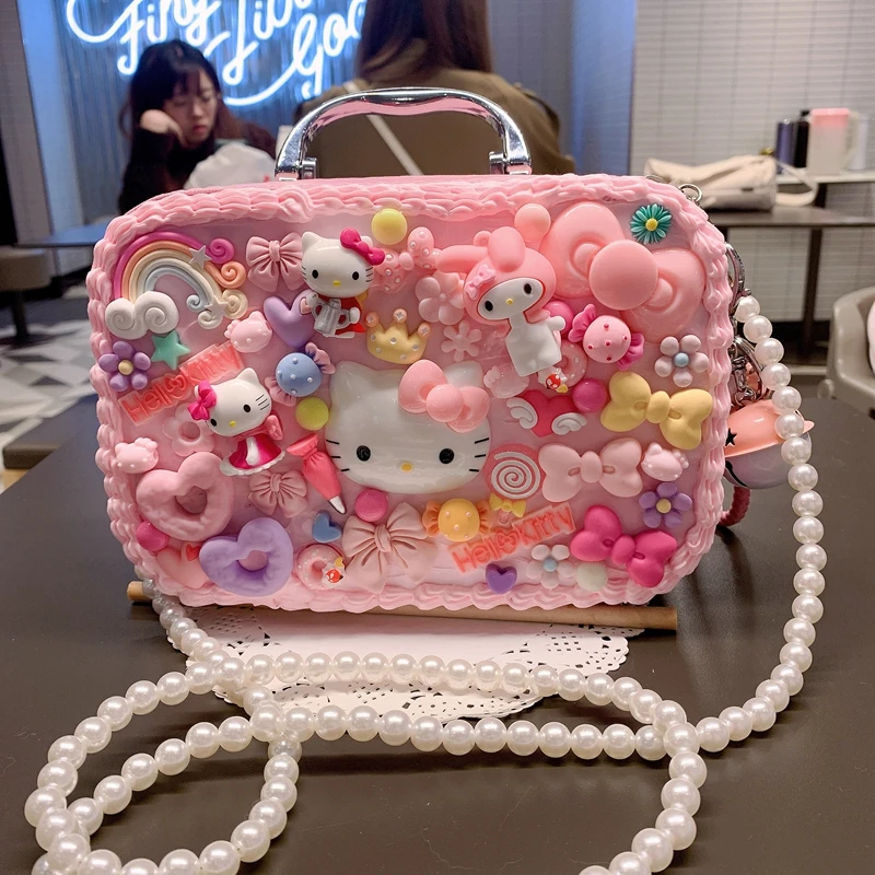 2022 Sanrio Hellokitty Handheld Creative Cute Korean Jewelry Box Cartoon Diy Glue Cosmetic Storage Box Cosmetic Kawaii Girl Gift
2022 Sanrio Hellokitty Handheld Creative Cute Korean Jewelry Box Cartoon Diy Glue Cosmetic Storage Box Cosmetic Kawaii Girl Gift