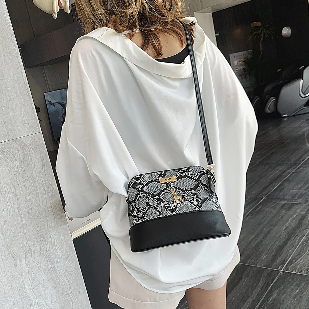 Hot Sale Handbags Delicate Texture Travel Shoulder Messenger Bags Serpentine Pouch Leather Daily Crossbody Bags for Hiking
Hot Sale Handbags Delicate Texture Travel Shoulder Messenger Bags Serpentine Pouch Leather Daily Crossbody Bags for Hiking