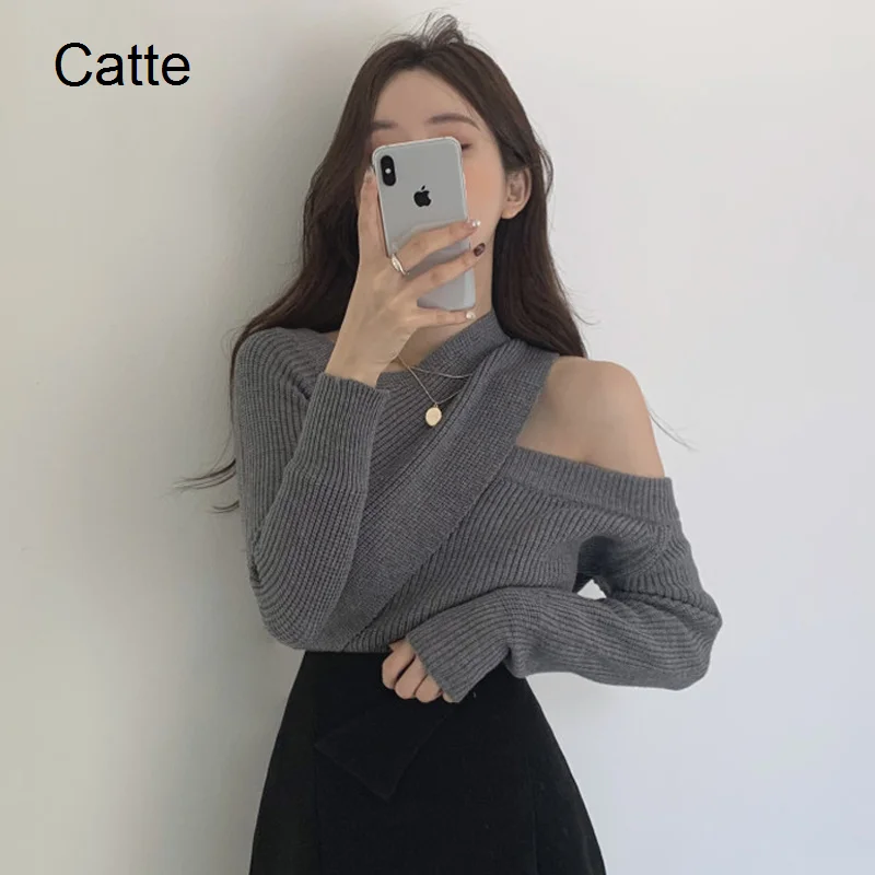 Autumn And Winter Chic Retro Design Sense Hanging Neck Leakage Shoulder Crossing Irregular Lazy Sweater
Autumn And Winter Chic Retro Design Sense Hanging Neck Leakage Shoulder Crossing Irregular Lazy Sweater