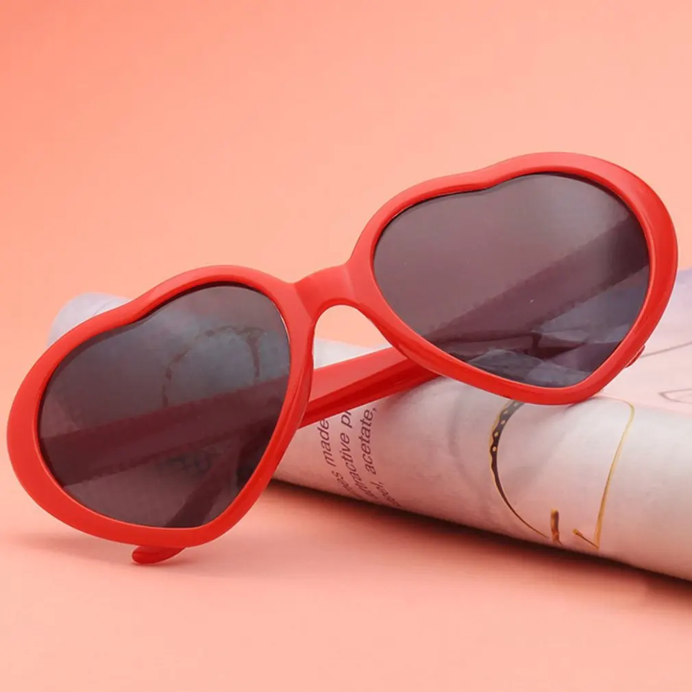 Love Heart Shaped Effects Glasses Watch The Lights Change to Heart Shape At Night Diffraction Glasses Women Fashion Sunglasses
Love Heart Shaped Effects Glasses Watch The Lights Change to Heart Shape At Night Diffraction Glasses Women Fashion Sunglasses