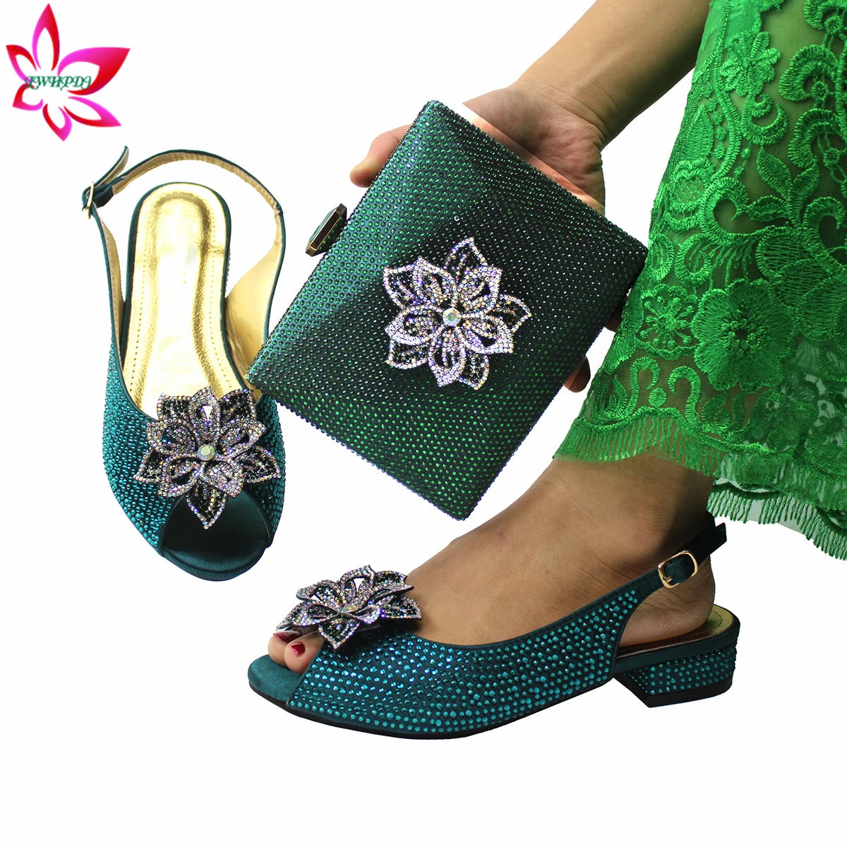 High Quality New Design Dark Green Color Shoes and Bag to Match Fashion Mature Style Peep Toe Pumps for Wedding Party
High Quality New Design Dark Green Color Shoes and Bag to Match Fashion Mature Style Peep Toe Pumps for Wedding Party