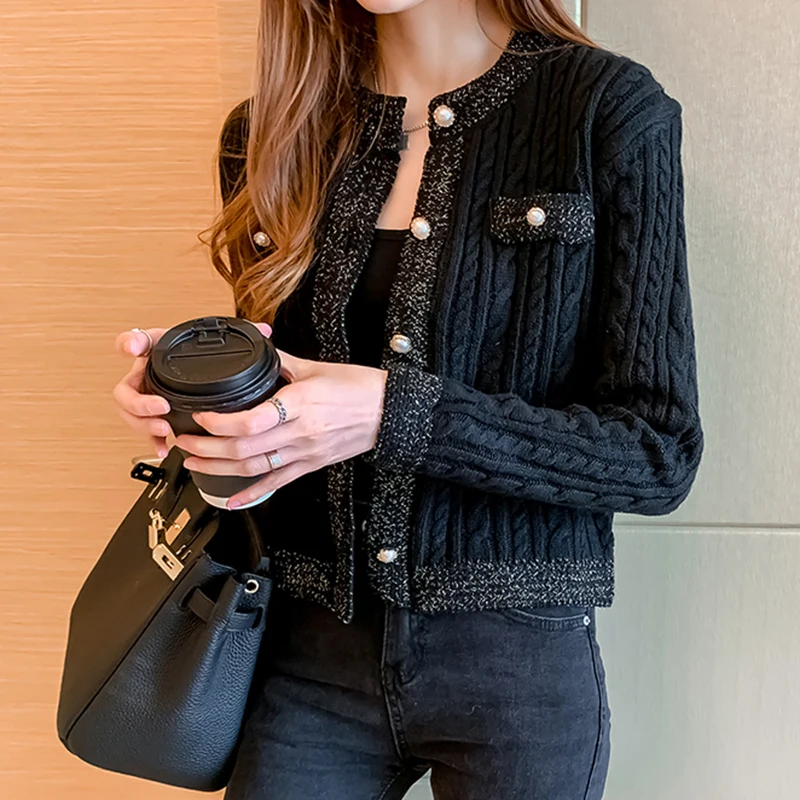 Spring Cardigan Knitted Coat Women 2022 Fashion Autumn Short Chic Tops Thin Single-Breasted Elasticity Sweater Outerwear Female
Spring Cardigan Knitted Coat Women 2022 Fashion Autumn Short Chic Tops Thin Single-Breasted Elasticity Sweater Outerwear Female