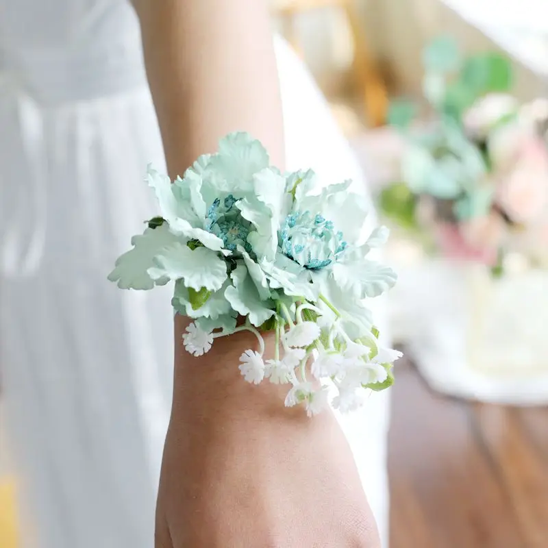 bridesmaid handed flower wrist flower Bridegroom wedding corsage gift packaging shoes and hats clothing floral decorations
bridesmaid handed flower wrist flower Bridegroom wedding corsage gift packaging shoes and hats clothing floral decorations