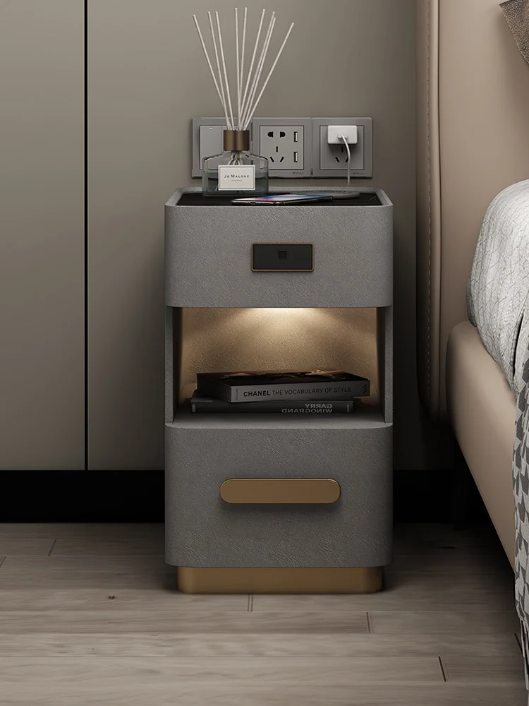 FQ Modern Minimalist Bedroom Small Multi-Functional Charging Technology with Light Bedside Cabinet
FQ Modern Minimalist Bedroom Small Multi-Functional Charging Technology with Light Bedside Cabinet
