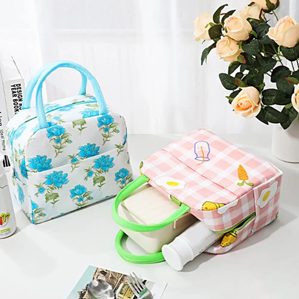 Convenient Bento Bag Fine Craftsmanship Lunch Bag Large Capacity Cute Plaid Leaves Pattern Bento Bag Cold Insulation
Convenient Bento Bag Fine Craftsmanship Lunch Bag Large Capacity Cute Plaid Leaves Pattern Bento Bag Cold Insulation