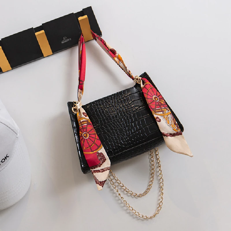 Women Fashion Handbags Small Silk Scarf Shoulder Bags PU Leather Mini Chain Bag Luxury Ribbons Bow Crossbody Messenger Bags 
Women Fashion Handbags Small Silk Scarf Shoulder Bags PU Leather Mini Chain Bag Luxury Ribbons Bow Crossbody Messenger Bags