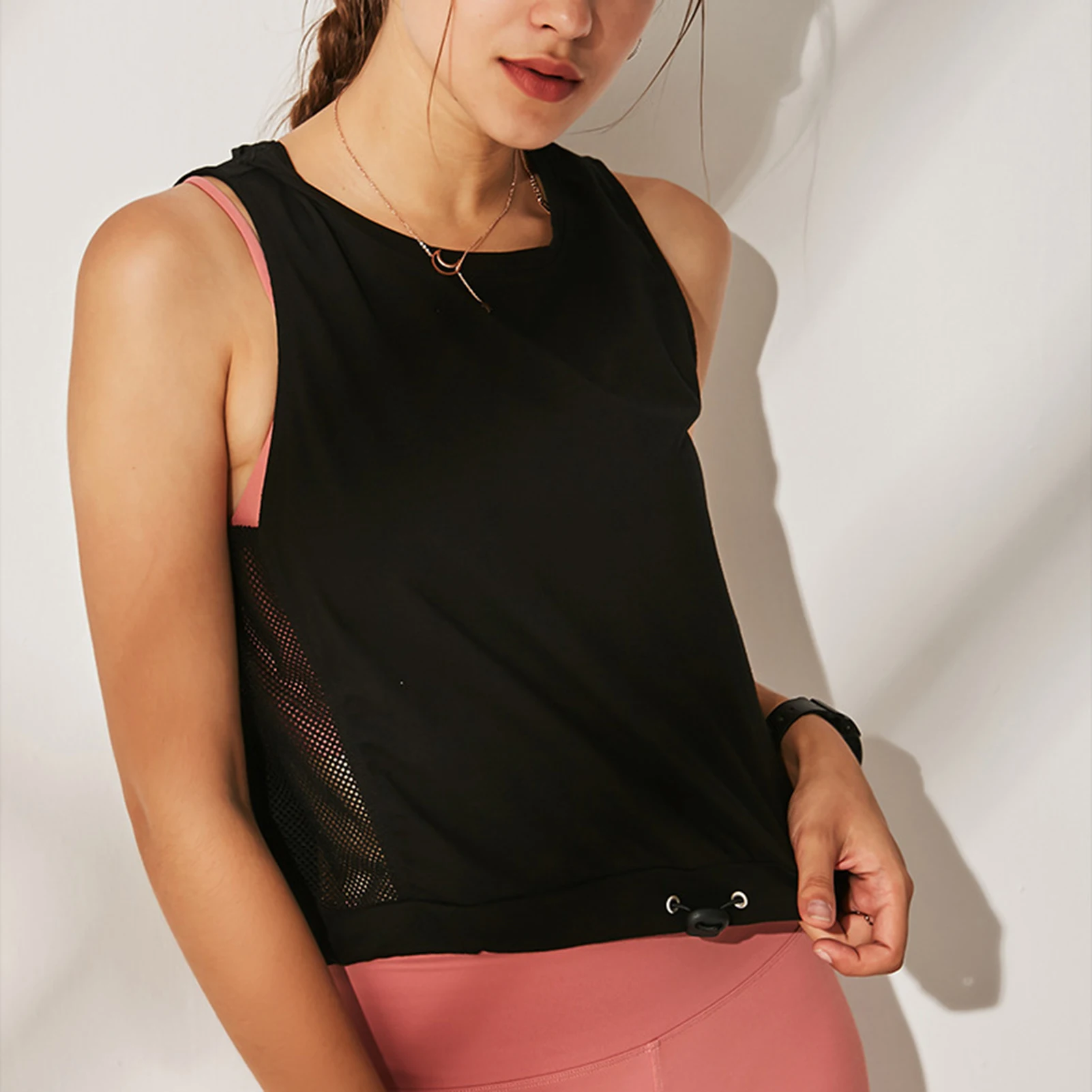 New Women's Workout Loose Shirts Breathable Quick Drying Shirt Hollowed Out Vest for Exercise Daily Wear
New Women's Workout Loose Shirts Breathable Quick Drying Shirt Hollowed Out Vest for Exercise Daily Wear