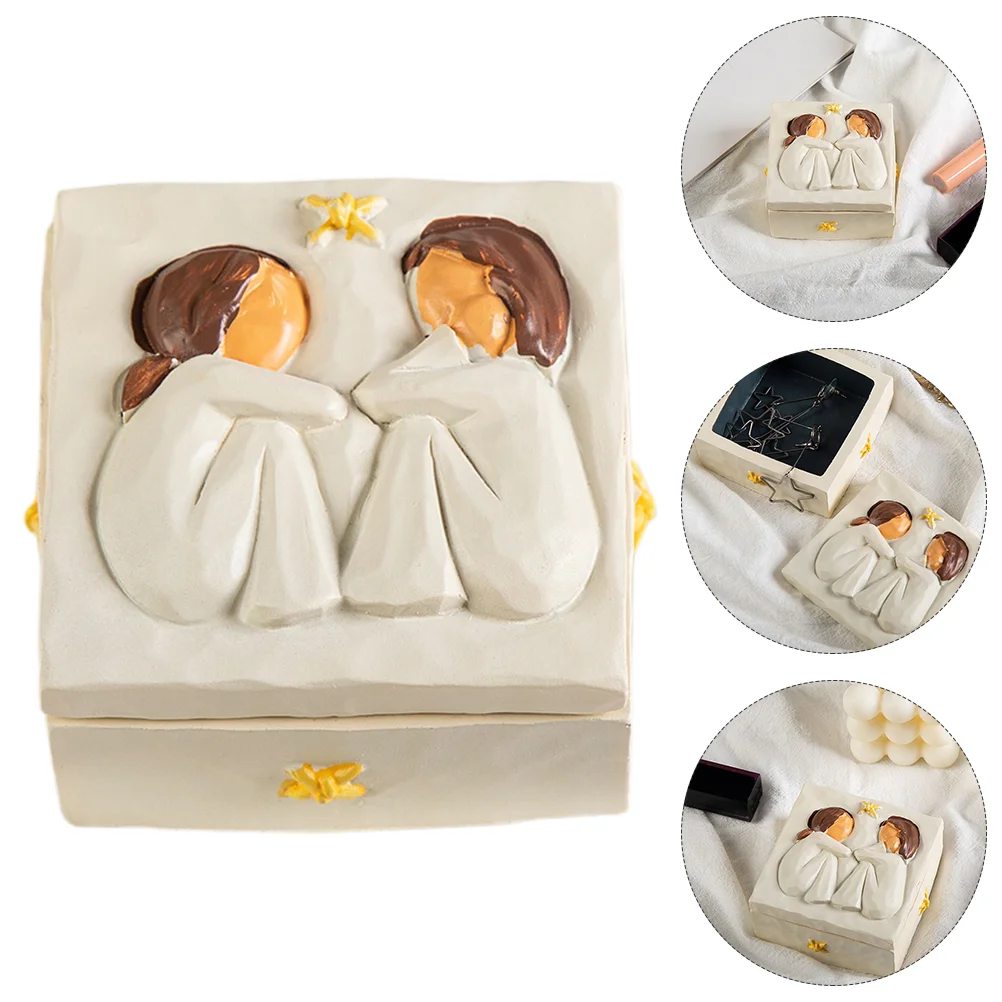 Jewelry Packing Case Resin Gift Container Couple Design Display Box Resin Crafts
Jewelry Packing Case Resin Gift Container Couple Design Display Box Resin Crafts