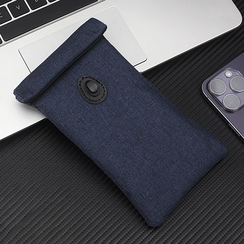 Защитная сумка для телефона из полиэстера
Защитная сумка для телефона из полиэстера