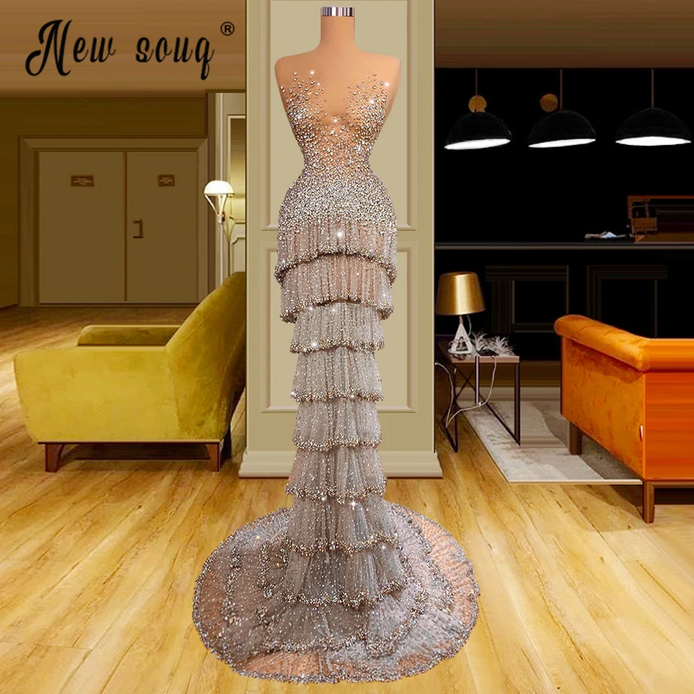 Luxury Champagne Stones Illusion Evening Dress 2022 Diamond Beaded 3 Designs Tulle Tiered Formal Dress Party Robes Dubai
Luxury Champagne Stones Illusion Evening Dress 2022 Diamond Beaded 3 Designs Tulle Tiered Formal Dress Party Robes Dubai
