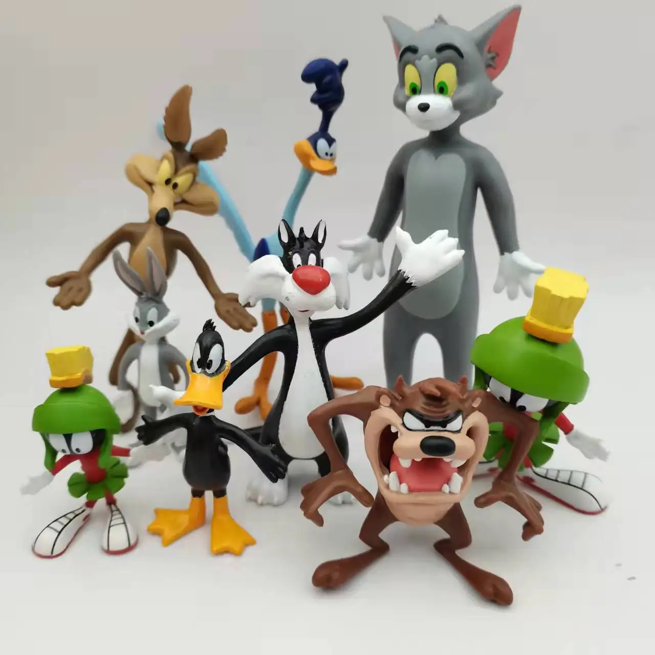 Bugs Bunny Taz Puppy Marvin Wile E Coyot Sylveste Original Figure Posable Model Gift Toy Collect Retro Bendable Doll TM loose
Bugs Bunny Taz Puppy Marvin Wile E Coyot Sylveste Original Figure Posable Model Gift Toy Collect Retro Bendable Doll TM loose