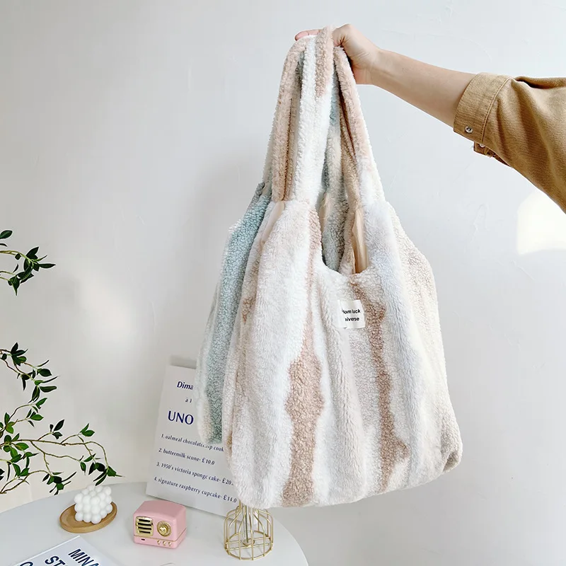 Youda Korean Version Winter Plush Shoulder Bag Striped Colorful Handbag Casual Large Capacity Shopper Tote Bags for Women
Youda Korean Version Winter Plush Shoulder Bag Striped Colorful Handbag Casual Large Capacity Shopper Tote Bags for Women