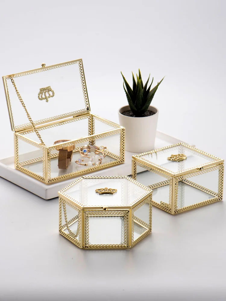 Nordic Style Copper Bar Glass Crown Jewelry Box Jewelry Ring Storage Box Cosmetic Box Ornaments
Nordic Style Copper Bar Glass Crown Jewelry Box Jewelry Ring Storage Box Cosmetic Box Ornaments