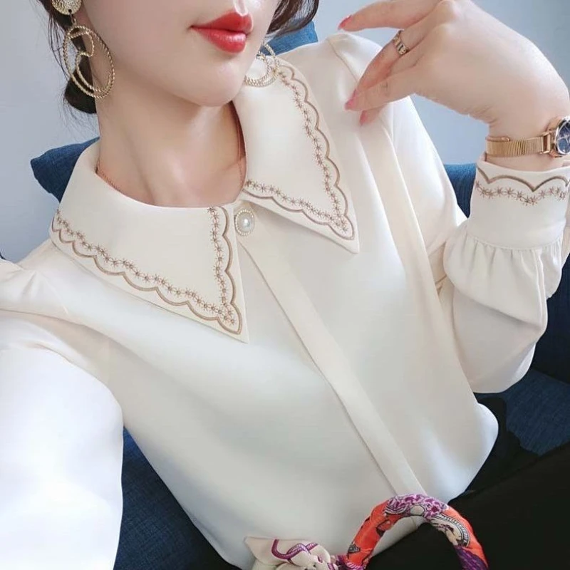 Ladies Long Sleeve Chiffon Solid Color Shirt Summer Women's New Embroidered Doll Collar Casual Solid Color Pullover Shirt Top
Ladies Long Sleeve Chiffon Solid Color Shirt Summer Women's New Embroidered Doll Collar Casual Solid Color Pullover Shirt Top