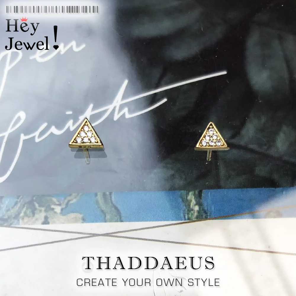 Triangle Pave Small Stud Earring,Europe Gold Fashion Good Jewerly For Women Men Gift In 925 Sterling Silver,Super Deals
Triangle Pave Small Stud Earring,Europe Gold Fashion Good Jewerly For Women Men Gift In 925 Sterling Silver,Super Deals
