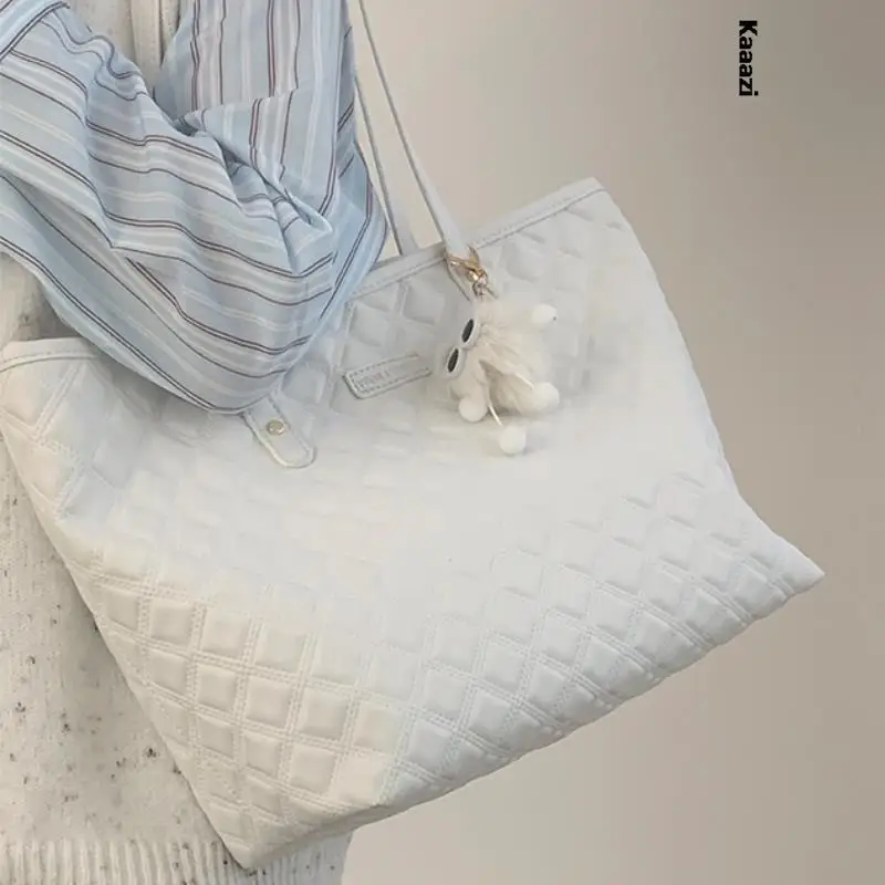 Дизайнерская вместительная сумка-тоут, новинка 2023, модные Универсальные женские Рабочие сумки на плечо, роскошная однотонная сумка, Повседневная простая 
Дизайнерская вместительная сумка-тоут, новинка 2023, модные Универсальные женские Рабочие сумки на плечо, роскошная однотонная сумка, Повседневная простая