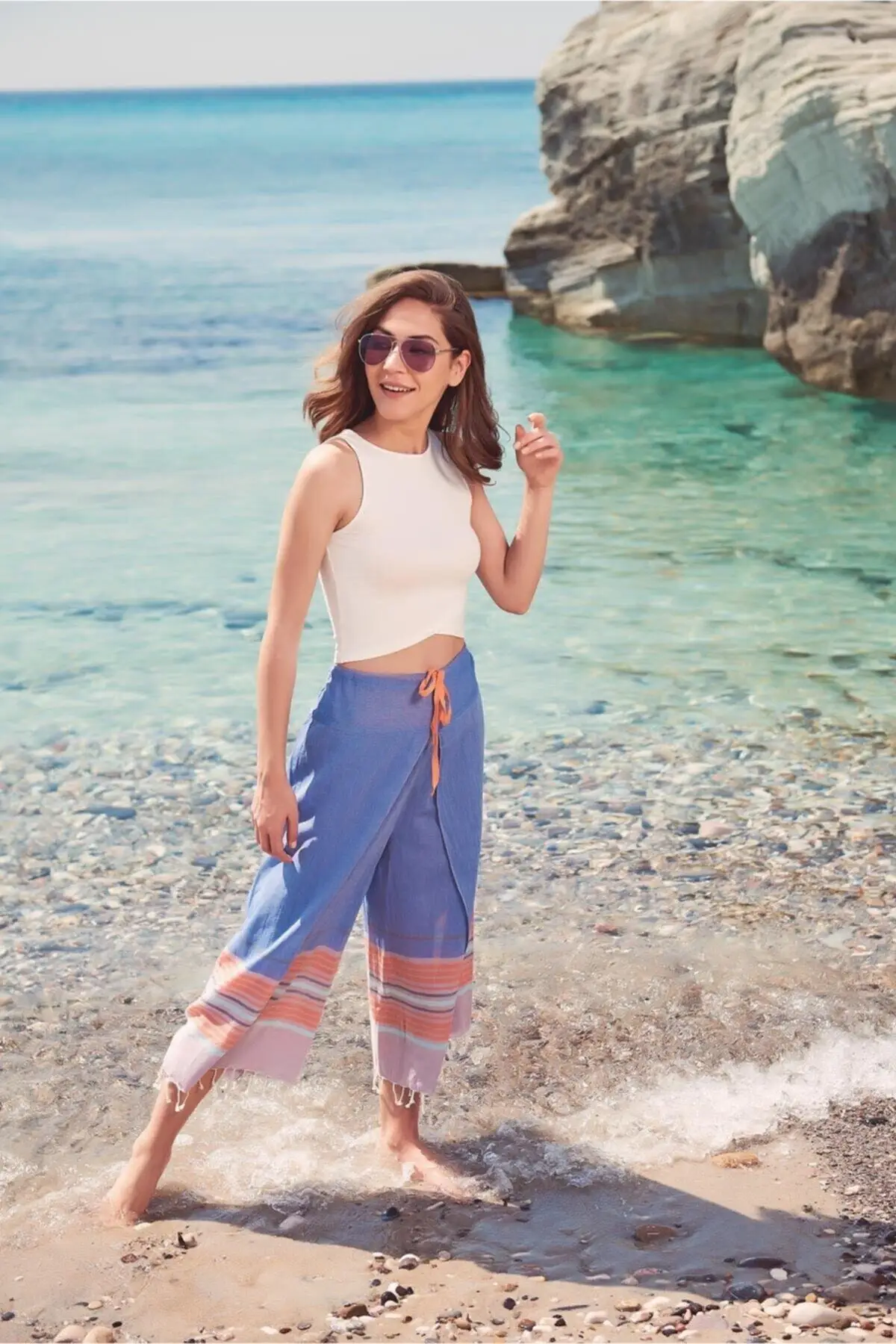 Women Beach Tunic Cotton Pants Skirt Pareo Beach Cover up 2021 Swimwear Beachwear Casual Dresses
Women Beach Tunic Cotton Pants Skirt Pareo Beach Cover up 2021 Swimwear Beachwear Casual Dresses