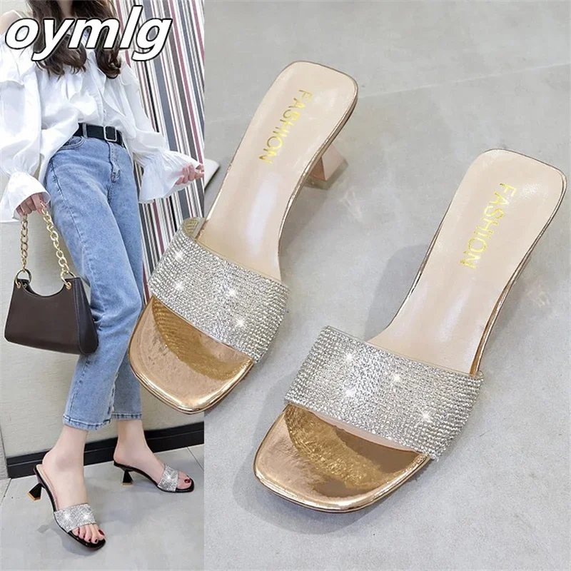 Wearing slippers women's summer new 2024 sexy rhinestones one word thick with fairy wind square head large size sandals pumps
Wearing slippers women's summer new 2024 sexy rhinestones one word thick with fairy wind square head large size sandals pumps