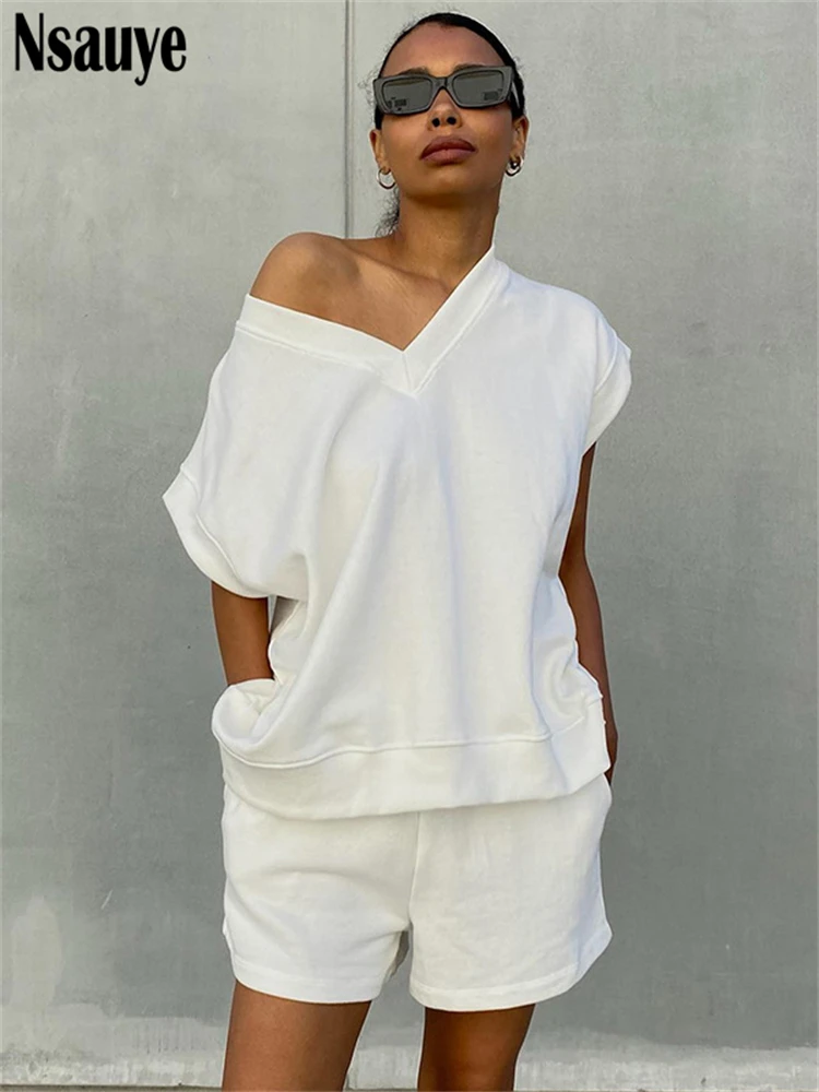 Nsauye Women Casual Tracksuit White Suit 2022 Summer Short Sleeve Loose Shirt Tops And Mini Shorts Sports Two Piece Set Outfits
Nsauye Women Casual Tracksuit White Suit 2022 Summer Short Sleeve Loose Shirt Tops And Mini Shorts Sports Two Piece Set Outfits