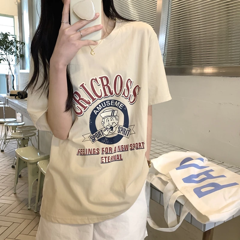 2022 summer new lettered T-shirt printed loose short sleeve oversize women's Korean round neck half sleeve top fashion
2022 summer new lettered T-shirt printed loose short sleeve oversize women's Korean round neck half sleeve top fashion