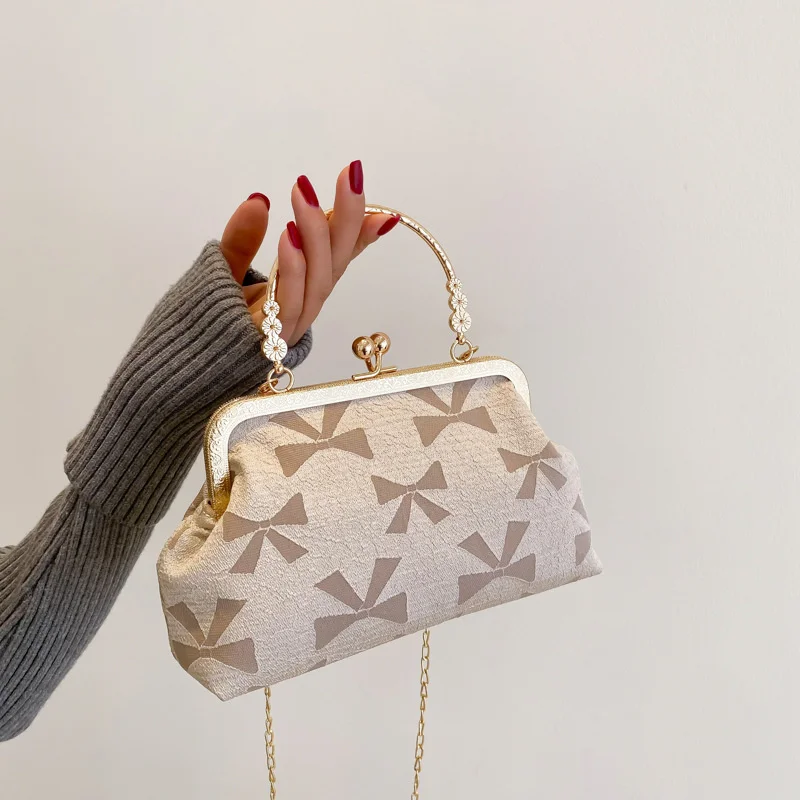 New Printing Designer Shell Crossbody Bags Chain Women Shoulder Bags Casual Canvas Tote Bag Women's Handbags and Purses
New Printing Designer Shell Crossbody Bags Chain Women Shoulder Bags Casual Canvas Tote Bag Women's Handbags and Purses