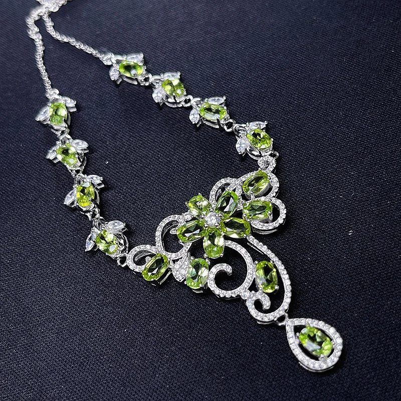 Luxury 18K Gold Plating Silver Necklace for Wedding 19 Pieces 4mm*6mm Total 9.5ct Natural Peridot Necklace Woman Birthday Gift
Luxury 18K Gold Plating Silver Necklace for Wedding 19 Pieces 4mm*6mm Total 9.5ct Natural Peridot Necklace Woman Birthday Gift