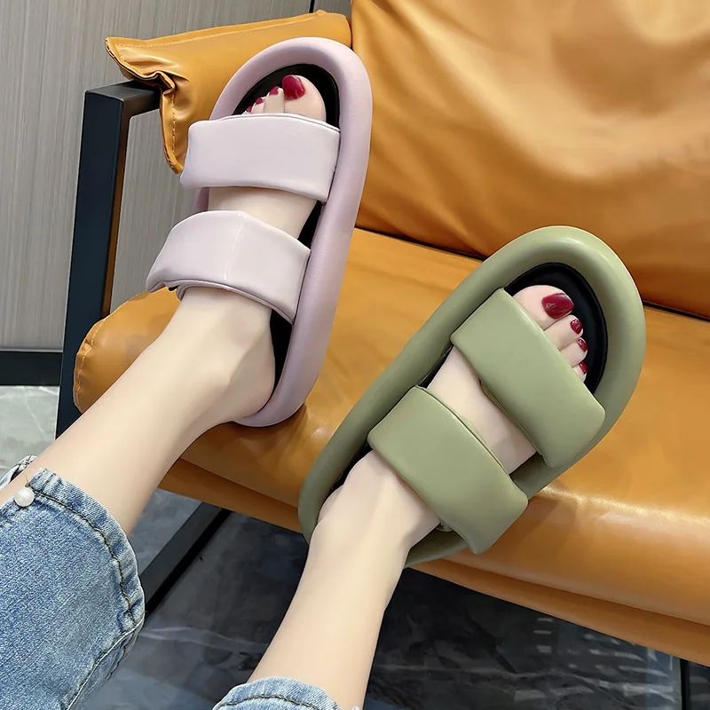 Thick-soled Slippers Women's 2022 New Summer Beach Thick-soled Comfortable Non-slip Student Youth Sandals and Slippers
Thick-soled Slippers Women's 2022 New Summer Beach Thick-soled Comfortable Non-slip Student Youth Sandals and Slippers