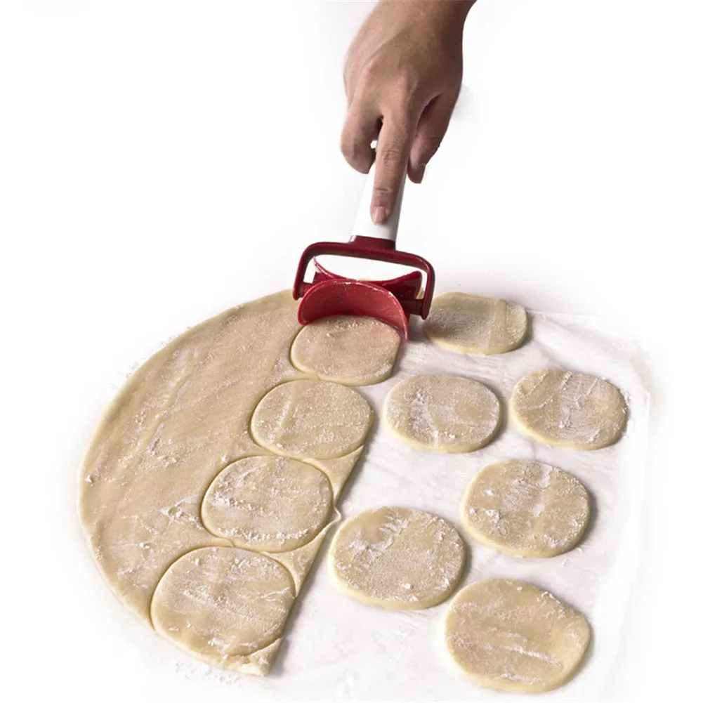 Handheld Rolling Dough Cutter Cookie Biscuit Dumpling Wrappers Maker Kitchen Tools Gadgets Pastry Rolling Cutter For Baking Tool
Handheld Rolling Dough Cutter Cookie Biscuit Dumpling Wrappers Maker Kitchen Tools Gadgets Pastry Rolling Cutter For Baking Tool