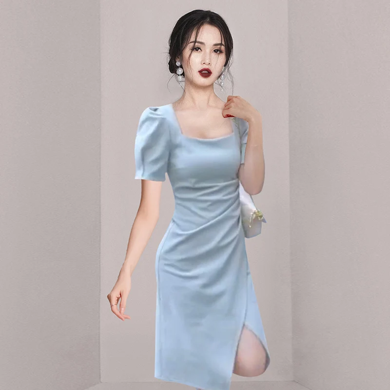 2022 Women's New Summer Korean Style High-end Temperament French High-end Feeling Square Neck Bubble Sleeve Slim Split Dress
2022 Women's New Summer Korean Style High-end Temperament French High-end Feeling Square Neck Bubble Sleeve Slim Split Dress