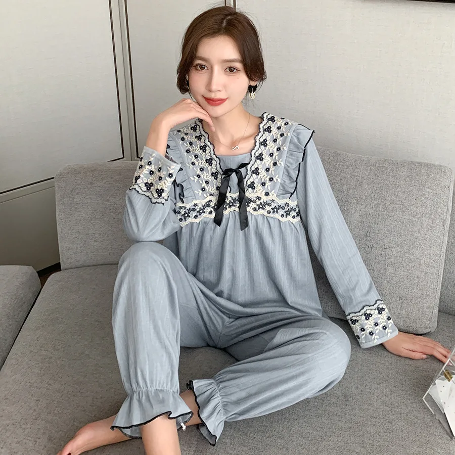 Женский Пижамный костюм с V-образным вырезом, женская рубашка для сна, нижнее белье с длинным рукавом, комплект из 2 предметов, Повседневная кружевная Пижама, домашняя одежда
Женский Пижамный костюм с V-образным вырезом, женская рубашка для сна, нижнее белье с длинным рукавом, комплект из 2 предметов, Повседневная кружевная Пижама, домашняя одежда