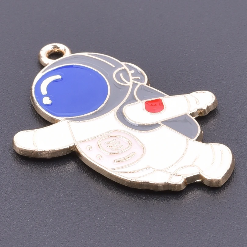 5pcs/Lot Personality Dripping Oil Pendants Astronaut Spaceman Space Station Spaceship Rocket Charms For Making Jewelry Component
5pcs/Lot Personality Dripping Oil Pendants Astronaut Spaceman Space Station Spaceship Rocket Charms For Making Jewelry Component