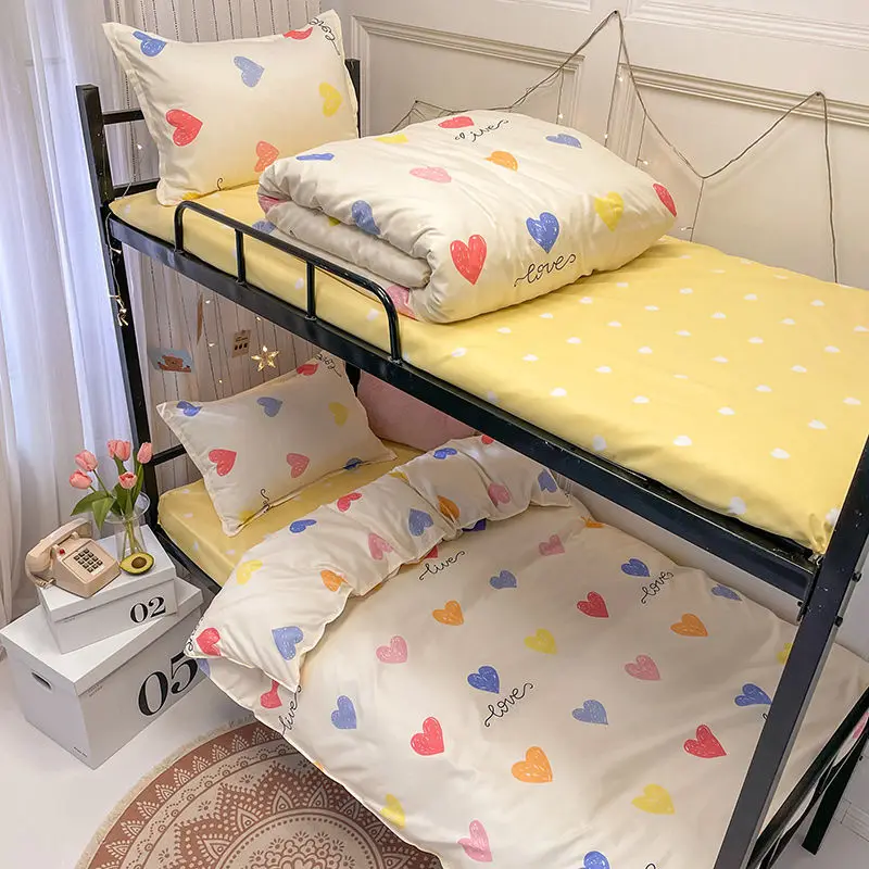Bedroom Household Bedclothes Four-piece Set Quilt Cover Bedsheet Pillowcase Student Dormitory Three-piece Set Cute Bed Sheets
Bedroom Household Bedclothes Four-piece Set Quilt Cover Bedsheet Pillowcase Student Dormitory Three-piece Set Cute Bed Sheets
