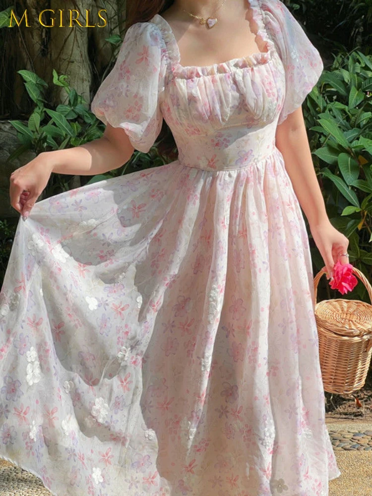 M GIRLS France Vintage Floral Dress Women Summer Print Party Midi Dresses Female Holiday Puff Sleeve Designer Chic Korean
M GIRLS France Vintage Floral Dress Women Summer Print Party Midi Dresses Female Holiday Puff Sleeve Designer Chic Korean