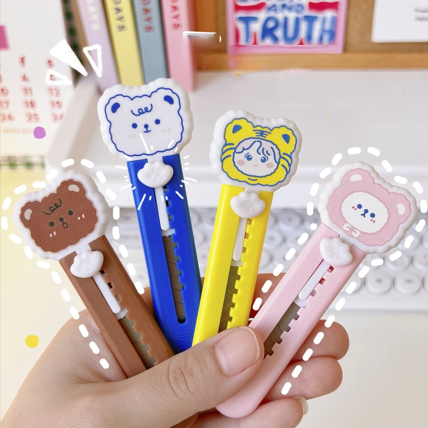 Utility knife mini small cute cartoon paper cutter unpacking courier knife unpacking machine student with portable hand knife
Utility knife mini small cute cartoon paper cutter unpacking courier knife unpacking machine student with portable hand knife